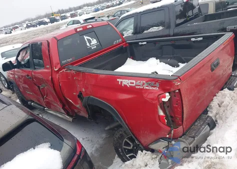 2017 Toyota Tundra Sr5 5.7L V8 z USA, uszkodzony, nr VIN 5TFUY5F11HX660977